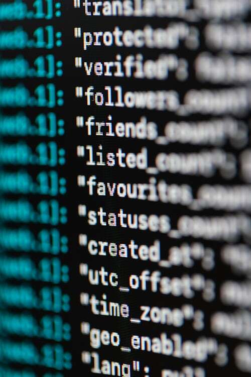 photo-1580894897591-ff1e18c89183